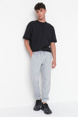 Gray Men Regular Fit Elastic Leg Basic Sweatpants TMNSS20EA0053