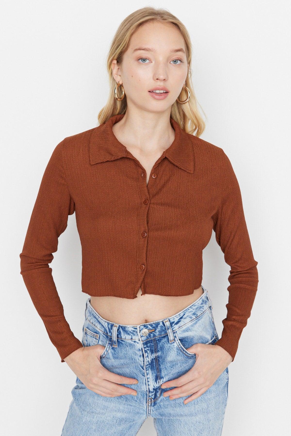 Brown Button Detailed Crop Polo Neck Crepe Knitted Blouse TWOAW22BZ0241 - Swordslife