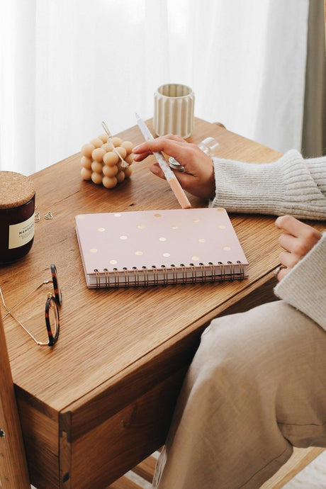 A5 Timeless Planner Agenda Polka Dot Pink