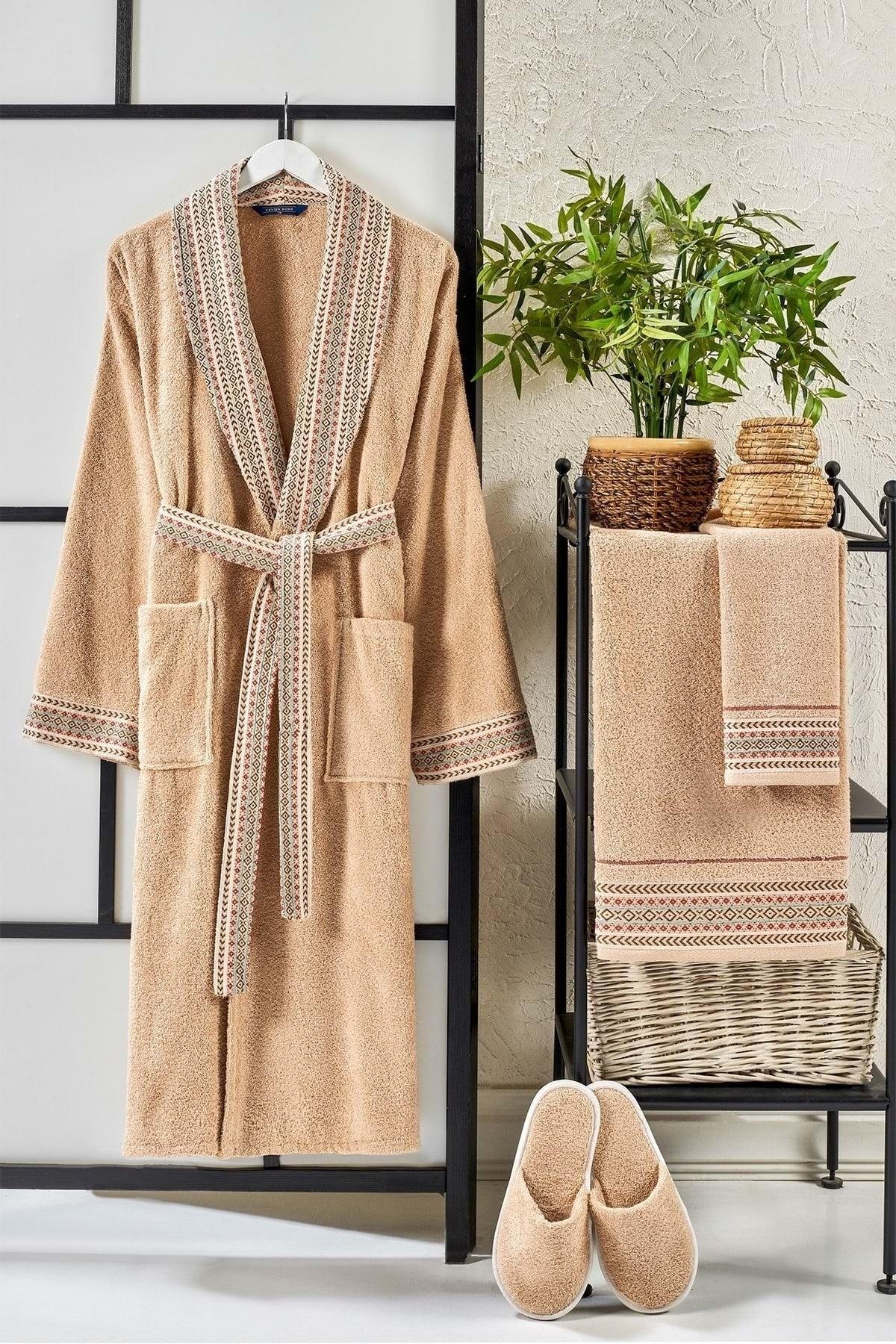 Ansaaj Jacquard 4 Piece Bathrobe Set Beige