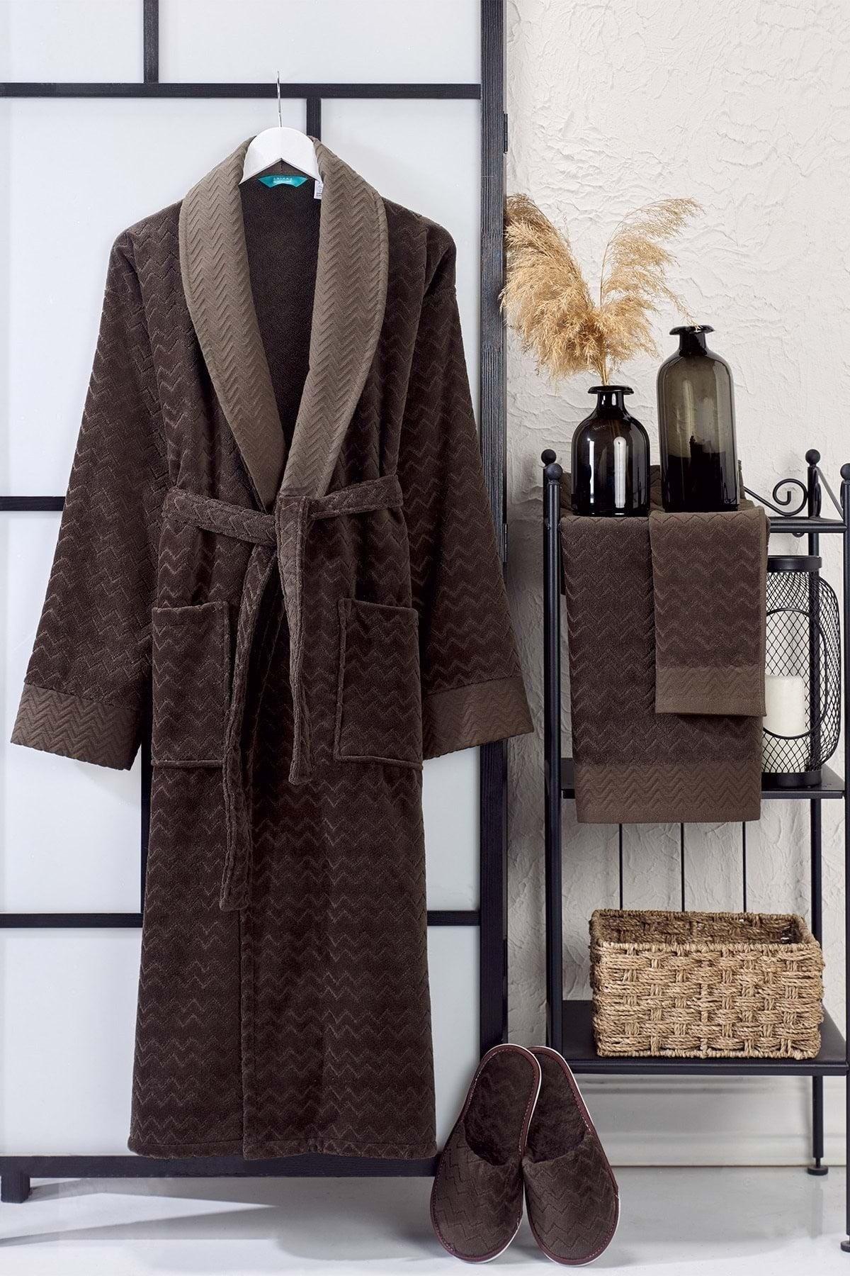 Ansaaj Velvet Jacquard 4 Piece Bathrobe Set Brown - Swordslife