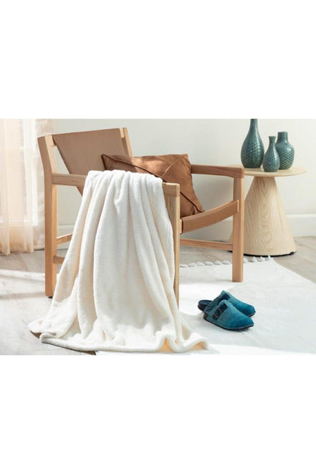 White Wellsoft Tv Blanket 100x170 Cm - Swordslife