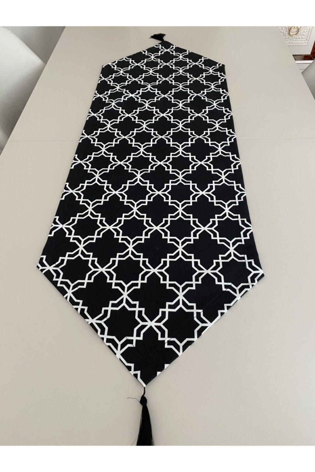 Black Classic Patterned Runner - Swordslife