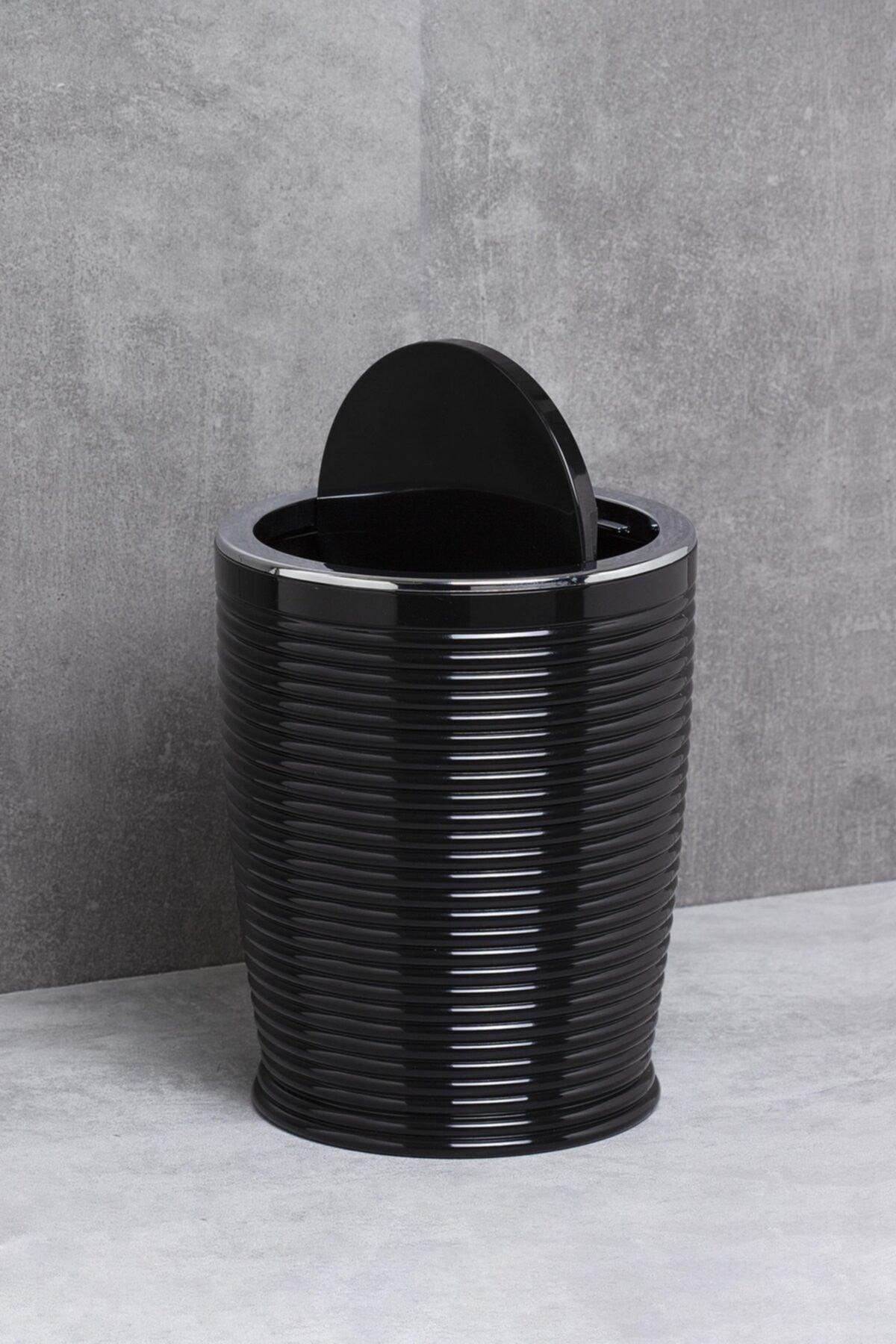 Black Elegans Trash Can