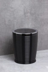 Black Elegans Trash Can