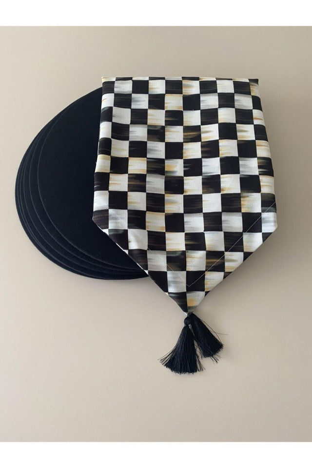 Checker Pattern Runner And 6-Piece Supla Set - Swordslife