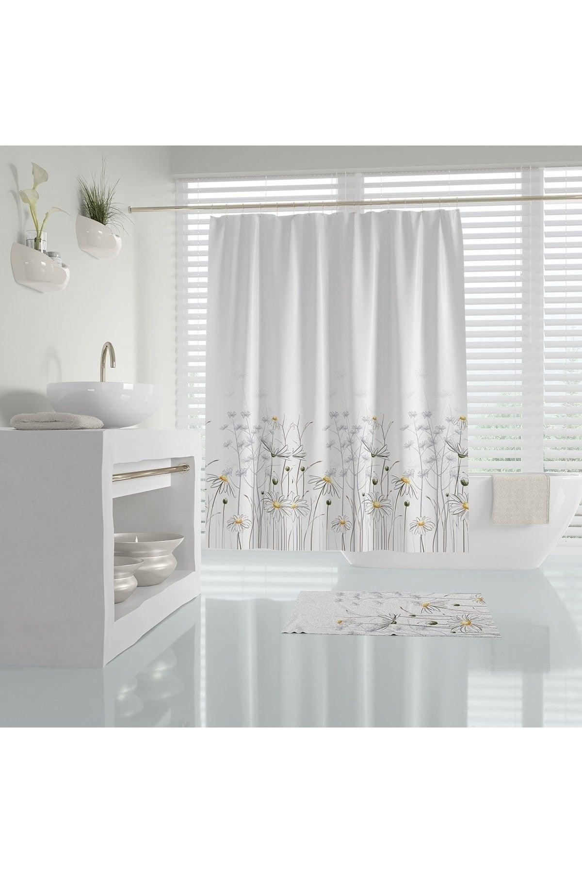 Daisy Patterned Shower Curtain