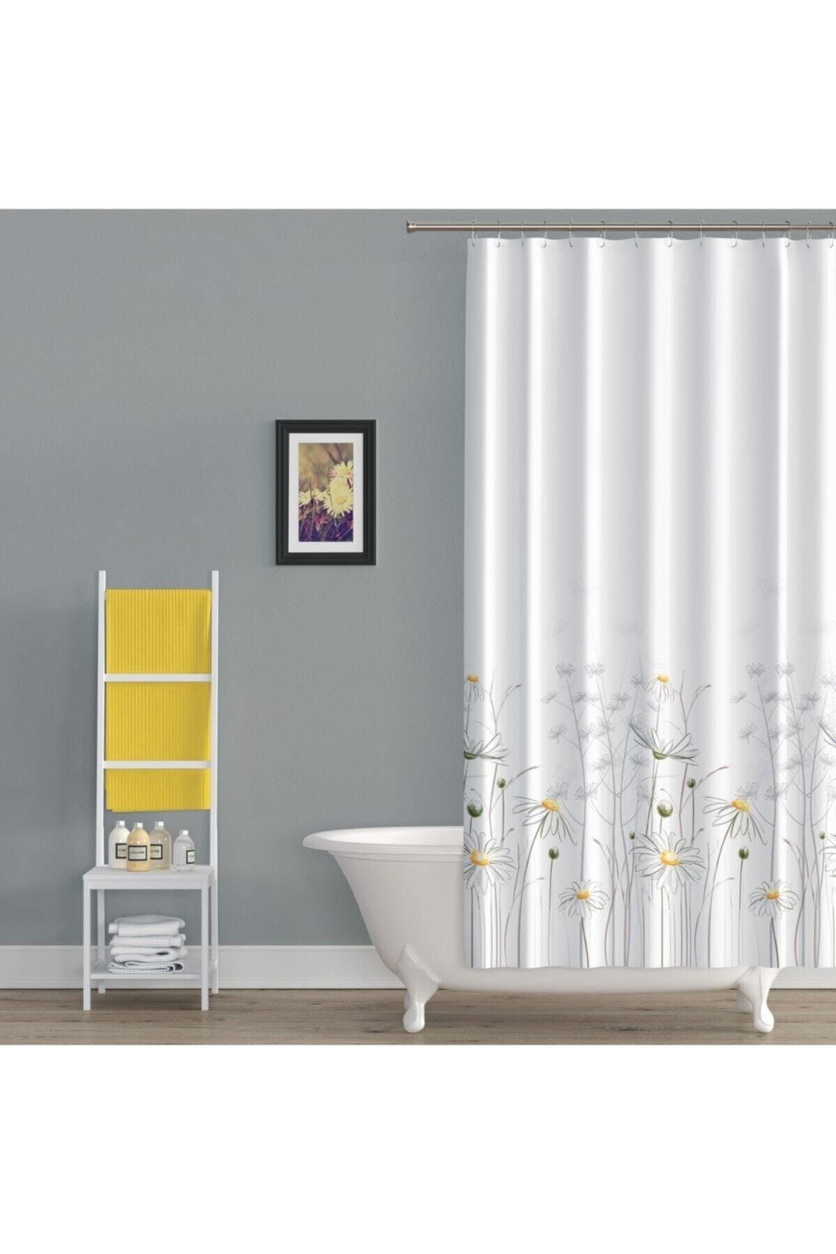 Daisy Patterned Shower Curtain