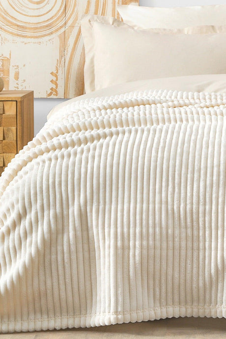 Holly Wellsoft Single Blanket - Champagne - Swordslife