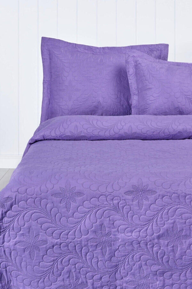 Ivy Lilac Double Microfiber Quilted Bedspread - Swordslife