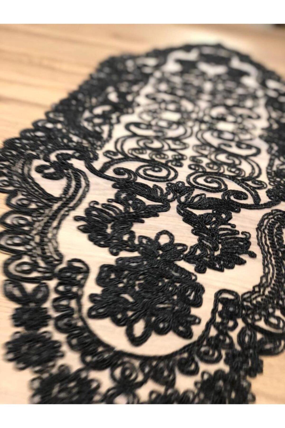 Lace Detailed Black Runner (110x35cm) - Swordslife