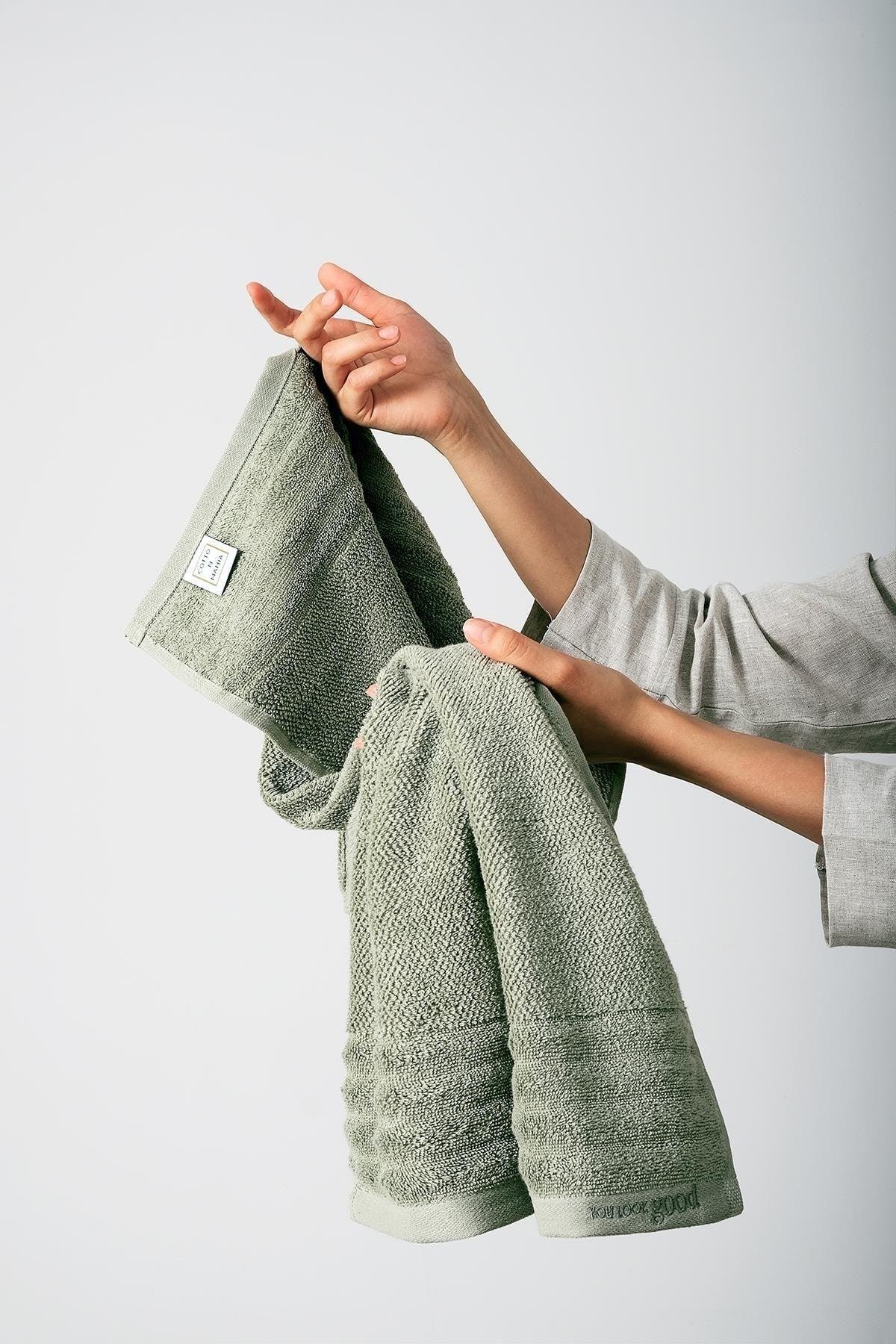 Lapis 303 - New Trend, 50x90cm. 2pcs. Premium Towel Set - Swordslife