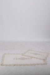 Lisa Cornered Cream 2-Piece French Guipureed Bathroom Carpet Dowry Closet Set Mat Set - Swordslife