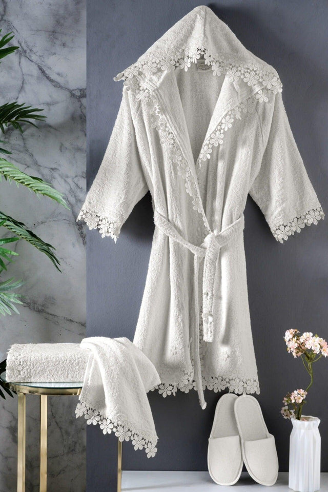 Liya 8 Pieces Dowry Laced Lace Bathrobe Set - Swordslife