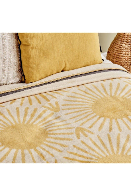 Liya Cotton Double Blanket Mustard (180x220 Cm) - Swordslife