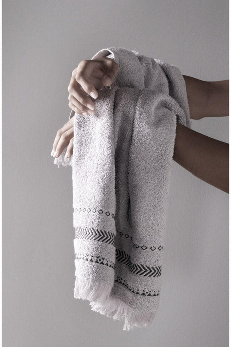 Oscuro - Extra Soft, Modern 100% Cotton 50x90cm. Hand / Face Towel Set - Swordslife