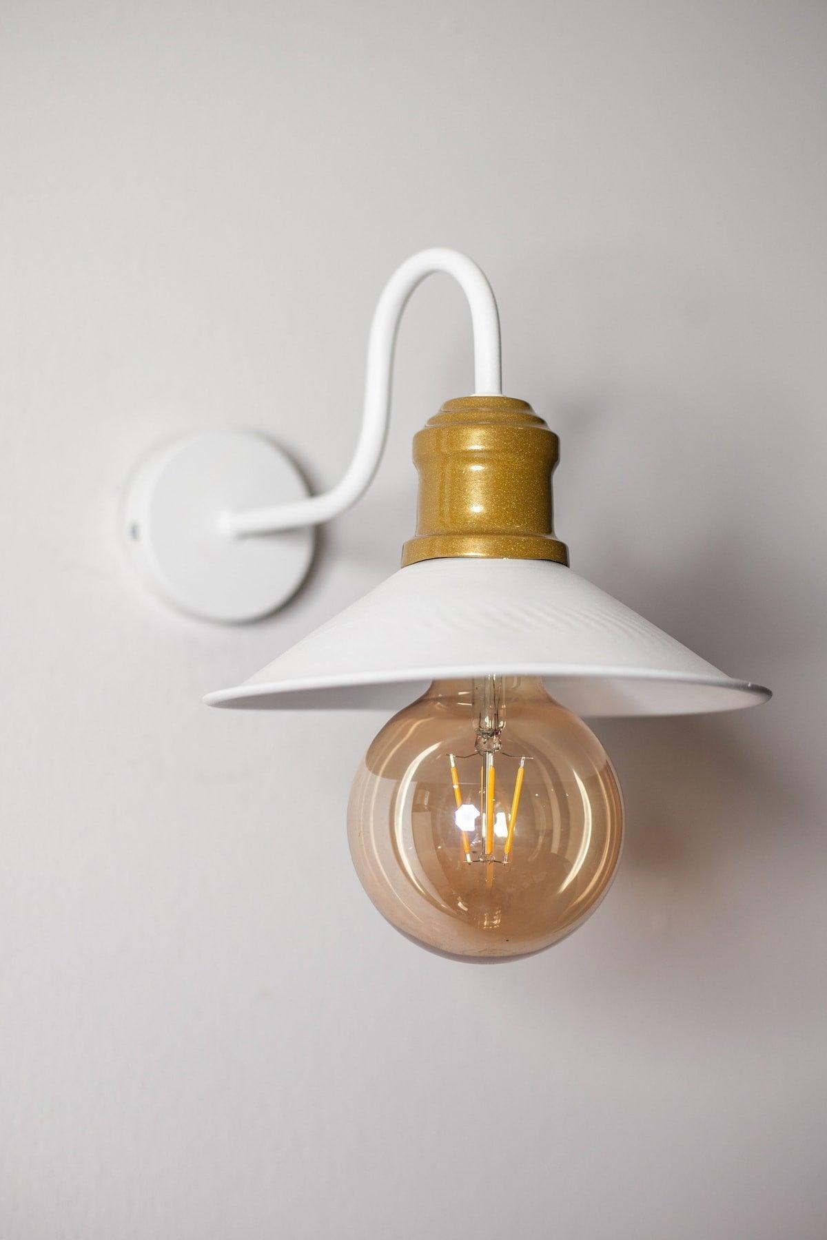 Retro White Single Wall Sconce - Swordslife