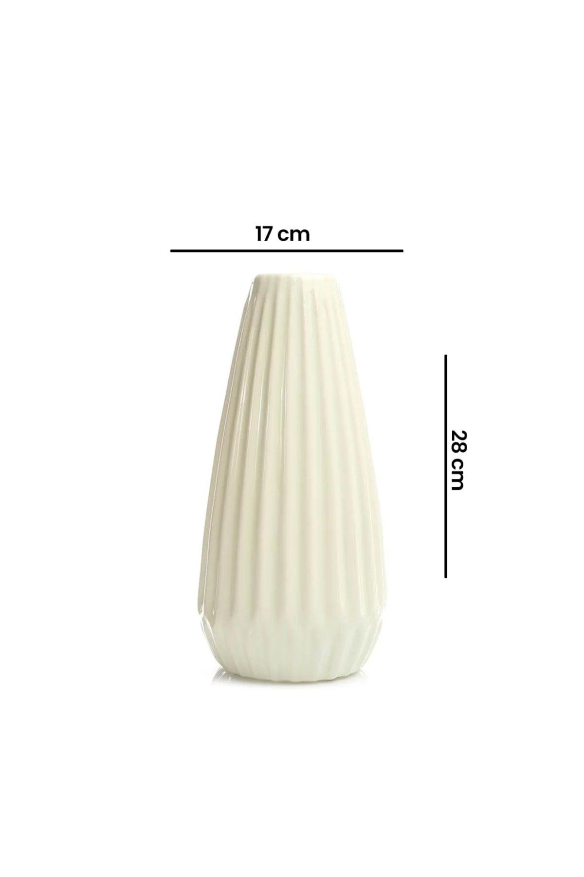 Ceramic Serrated Vase - Cream - Swordslife