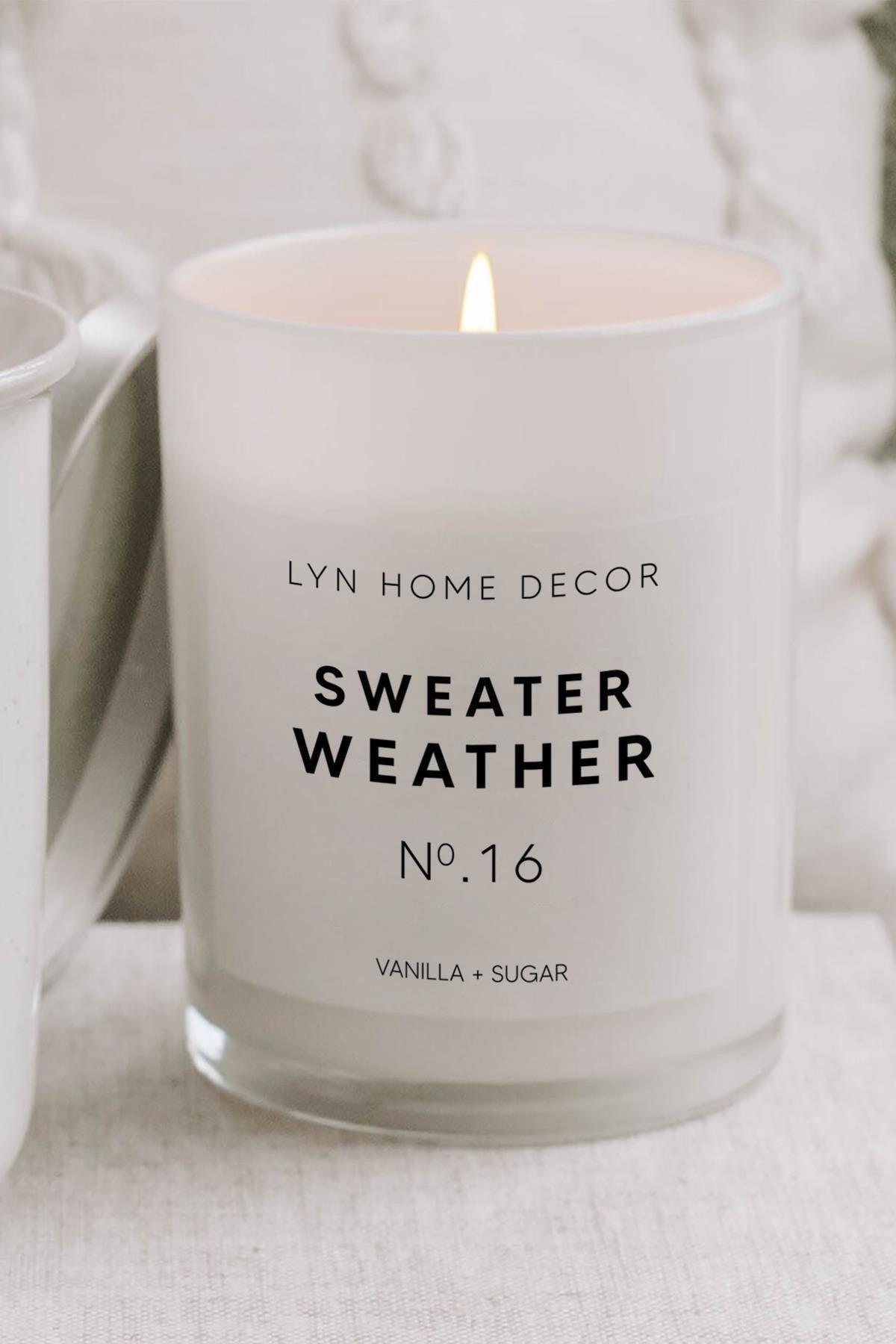 Sweater Weather Large White Glass Candle Vanilla - Swordslife