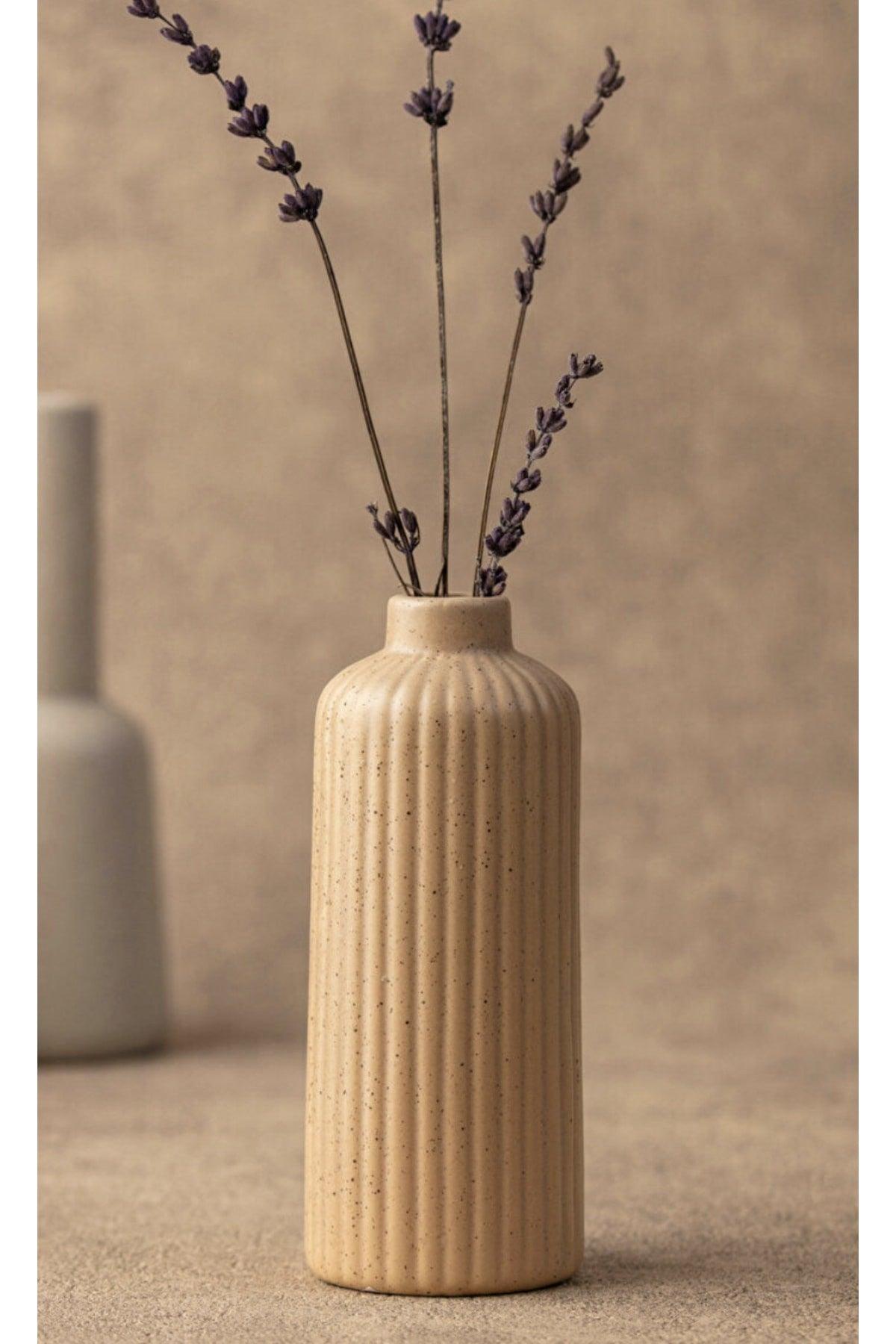 Tall Line Miniature Vase Scandinavian Style - Swordslife