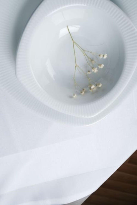 Wolzwrin Satin Band White Table Cloth - Swordslife